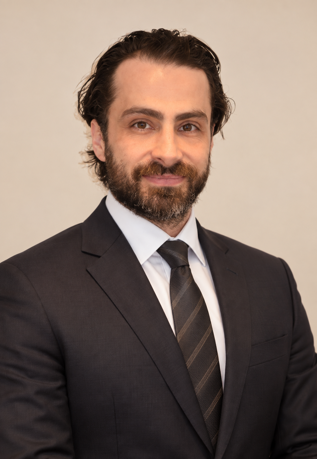 Op. Dr. Ayberk Akçay - Plastik, Rekonstrüktif ve Estetik Cerrahi Uzmanı